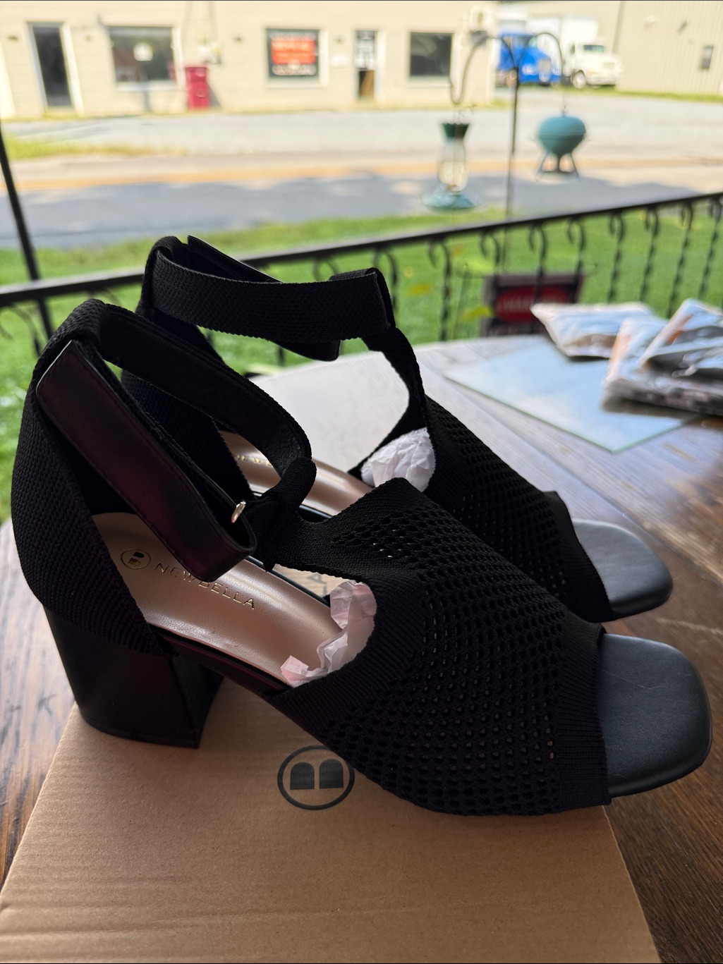Nwt New Bella Women’s Size 9 Black Knit Block Heel 2.25” Sandals — image 3 of 6